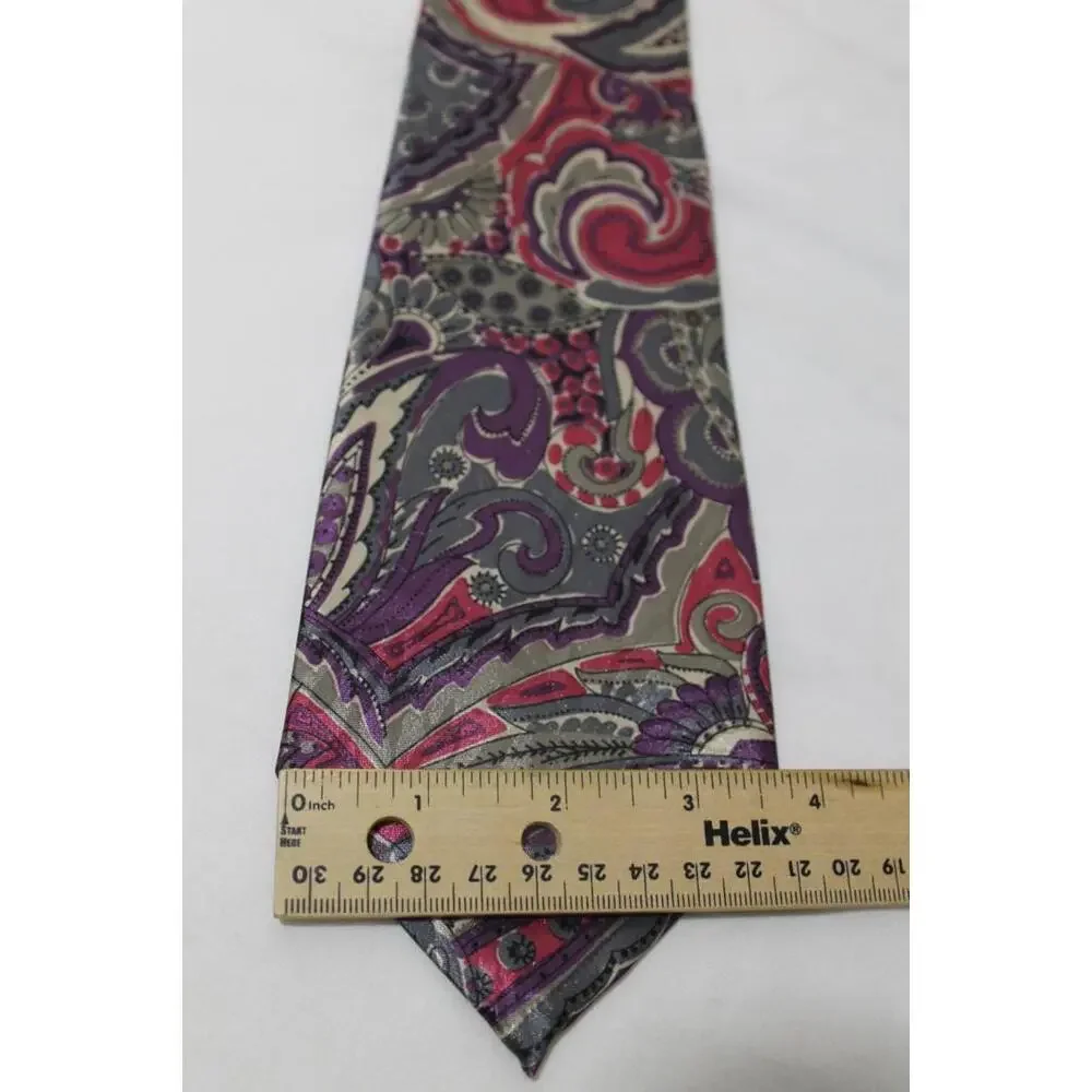 Vintage GEOFFREY BEENE 3.75 Inch Wide Silk Necktie, Pink, Purple, Gray Paisley